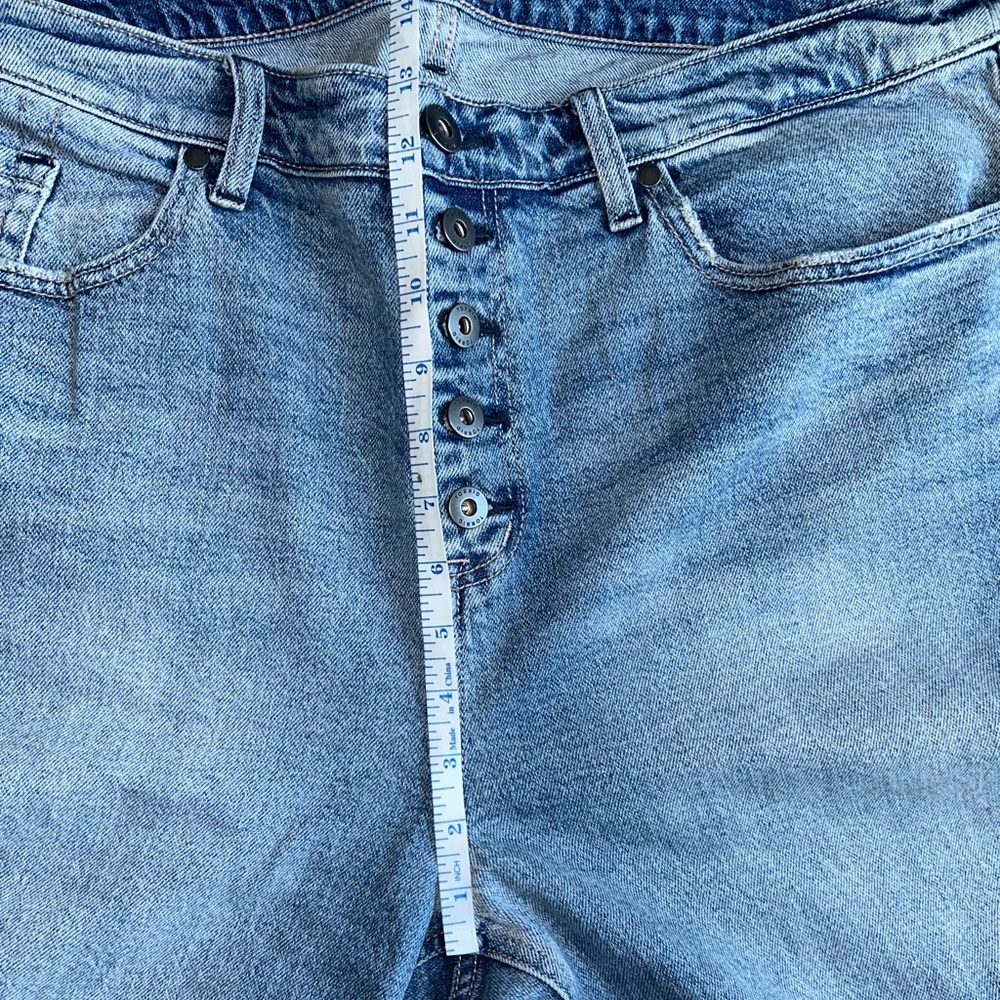 High-Rise Button-Fly Women’s Jeans - Light Blue - Picture 5 of 12